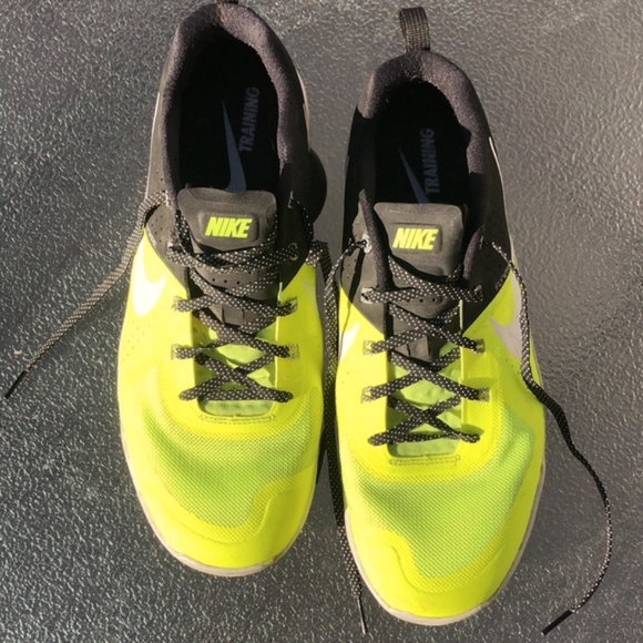 Nike Metcon 1 Volt Platinum - Picture 7 of 15